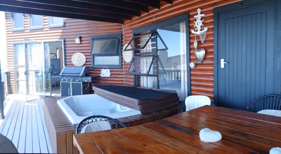 5 Bedroom Property for Sale in De Bakke Western Cape